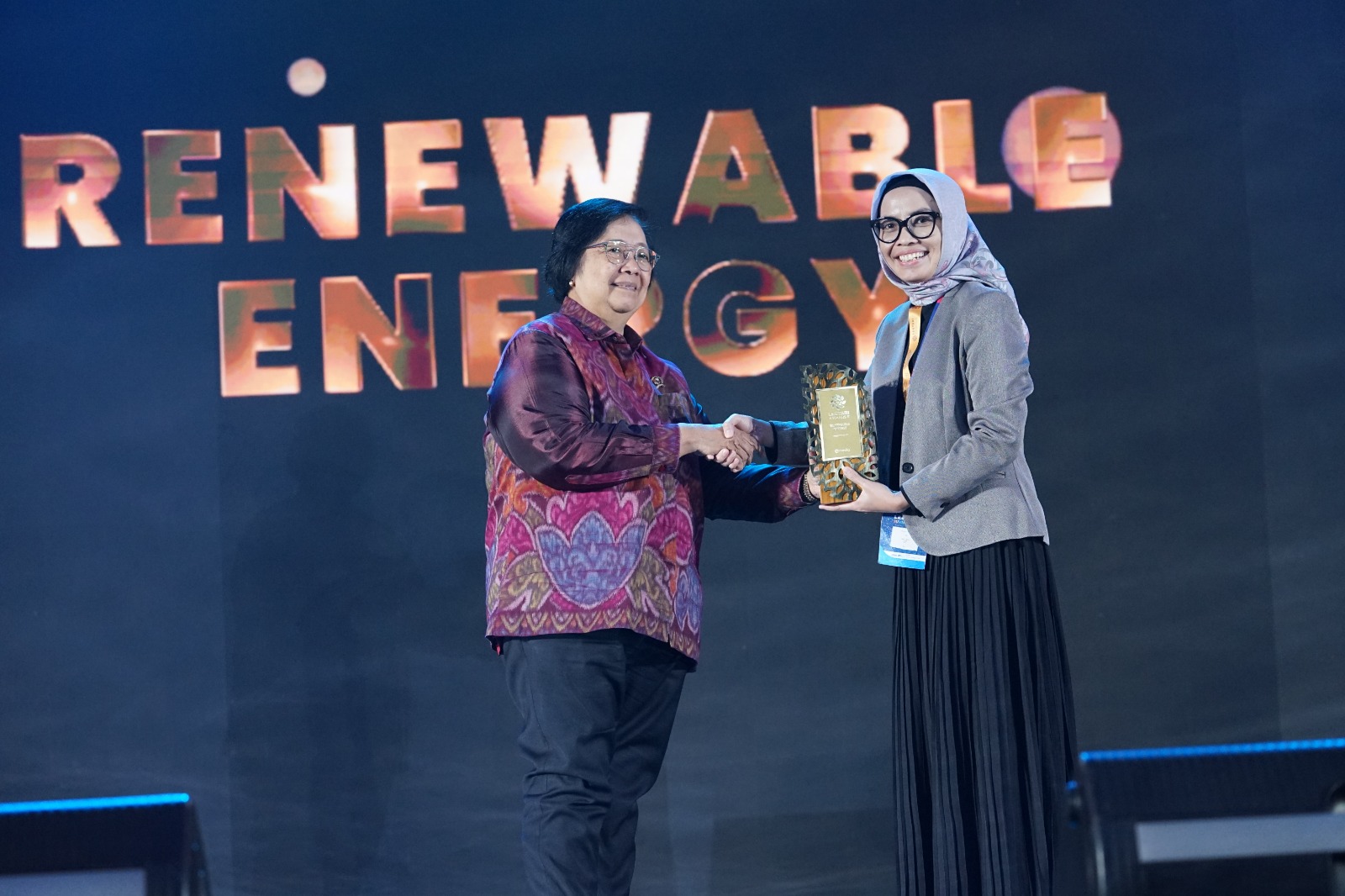 Pionir Pengembangan Energi Baru Terbarukan, PLN Nusantara Power Raih Lestari Award Kompas Gramedia